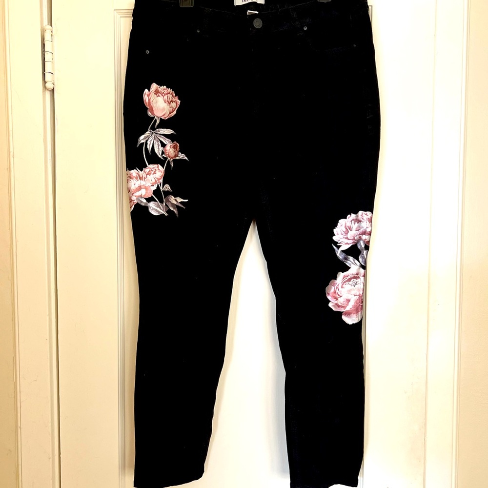 Size 14 Black Refuge Jeans w/ Rose Detail